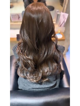 ニーゼロゼロナナ(2007) 髪質改善カラー