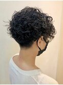 くせ毛を生かす刈り上げパーマ