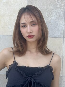 ニューヨークニューヨーク なんば道頓堀店(NYNY) レイヤーロブ　ブラウンベージュ