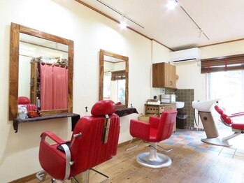 アジュラ(Ajula)の写真/ぺたんこ・ひろがり・パサつき髪のお悩み解決！一人で抱え込まず、どんな悩みもお気軽にご相談ください！