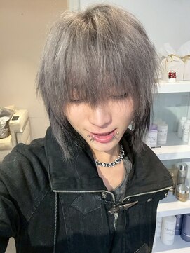 ベレーザ 渋谷(BELEZA) 17376ニュアンスデザインフェザーウルフシルバーベージュ