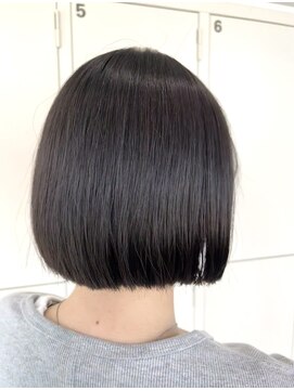 フラン バイ ケンジ(Flan by KENJE) ぱつっとボブ