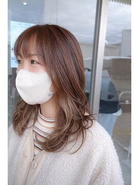 エミュ(emu.) 大人透明感ベージュ×美肌見えミディ