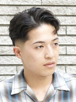 ザバーバー 渋谷(THE BARBER)の写真/シェービング～眉毛カットもフェイスケアも。清潔感あふれる表情へ！顔剃りは理容室だけの技術です。