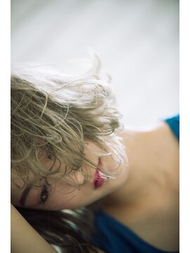 BL ブロッサム 高坂店(BL Blossom) BL高坂 外国人風カラー 外ハネ アンニュイ