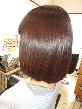 コア フィール ア デイ(COIFFURE A DAY) 【見附今町】M3Dふんわり自然ボブ