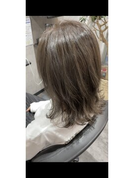 さぶちゃん 柏 オシャレな外ハネヘアー