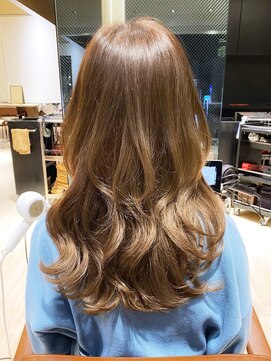 アフロート ギンザ(AFLOAT GINZA) 大人可愛い20代30代40代小顔ロングレイヤーくびれウェーブ