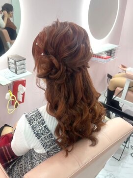 ゴート アミティ(G.O.A.T AMITY) ガーリースタイル/心斎橋/ヘアメ/セットサロン
