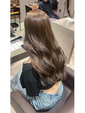 ショコララテ 【オリーブグレージュ】透明感・赤み消し