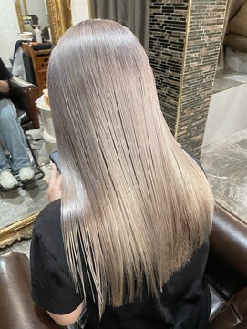 ヘアーアトリエ ラフェル(hair atelier Rafel) ホワイティグレージュ