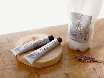 ナチュルの写真/世界初オーガック認証を取得しているカラー剤取り扱い店。ヘナはオーガニックとノンジアミンがございます。