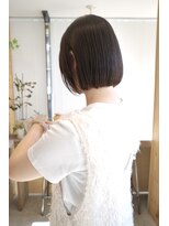 ムート(Mut)&nbsp;切りっぱなし　オリーブグレージュ　水素ケア　透明感　艶髪