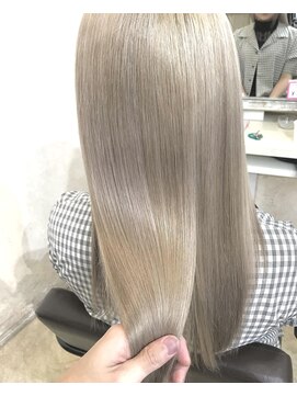 ブロンドホワイト　ダブルカラー