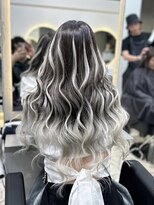 ラピス 福岡天神店(Lapis)&nbsp;やまでぃーハイトーンブリーチ&ダブルカラーエクステ髪質改善