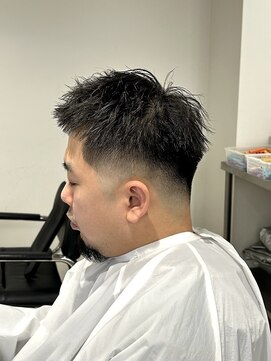 アコロン(acoron.) フェードカット/短髪/刈り上げ/池袋メンズカット