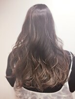 ビグディーサロン(BIGOUDI salon koshien)&nbsp;【ISAACBLANCO】プラチナグレージュグラデーション