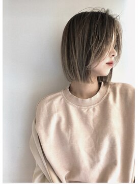 ノク(nok) 切りっぱなしボブ_オリーブベージュレイヤーカットウェットヘア