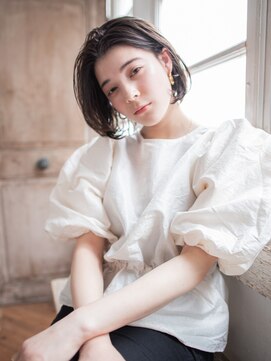ヘアアンドリラクゼーション シャッセ(Hair&Relaxation SASE) センター分けボブスタイル
