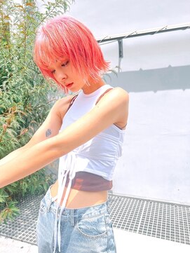 スティーロ 渋谷(Steelo) ビビットピンク＋きりっぱなしボブ　渋谷