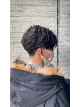 エルフィ(ELF=y) センターパート　マッシュ