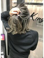 キング 枚方店(K!ng)&nbsp;【枚方、高槻、梅田】ホワイトハイライト
