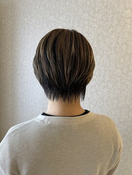 トイトイトイ(toi toi toi) ハイライトで作るデザインカラー