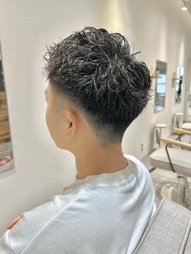 カルゥグラッシー(KALOU glassi) メンズショート/ピンパーマ/ツイストピンパーマ