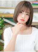 シースルーバングオリーブベージュ丸みボブ20代30代40代