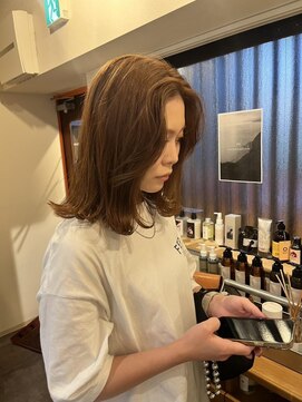 ニード(need) 柔らかベージュカラー