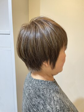 グレイスアンジュ 名駅(Grace Unge) オシャレな、50代女性に脱白髪染ハイライト