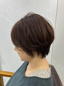 ダイス 岡本 摂津本山(Dice) ボリュームのある艶髪ショート