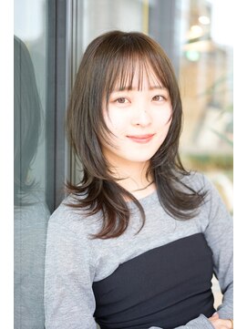 エムスラッシュ みなとみらい馬車道店(M SLASH) レイヤーセミディ/顔まわりレイヤー/外ハネレイヤー/馬車道