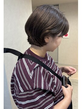 アマトラスパ(AMATORA SPA) こっくりベージュ　くせを活かしたショートボブ
