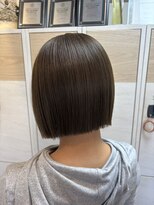 ヘアーガーデン アストレア(HAIR GARDEN ASTRAEA)&nbsp;切りっぱなしボブ/アッシュベージュ/糟屋郡/須恵町/20代
