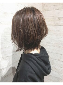 リア(li'a) 前下がり風ボブ