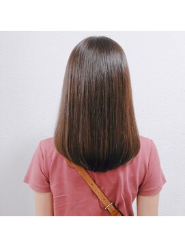ジェナ(Jena) コーラルブラウン×ツヤストレート