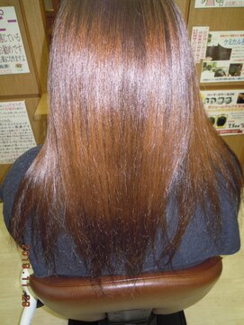 トータルビューティーサロンカワニシ カラー・トリートメント