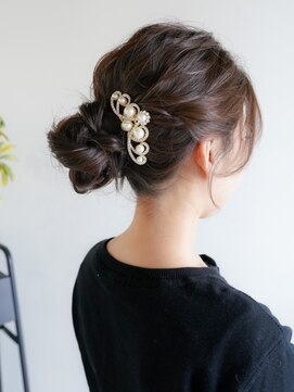 ヘアデザイン ステラ(hair design sTella) 大人かわいいゆるシニヨン♪