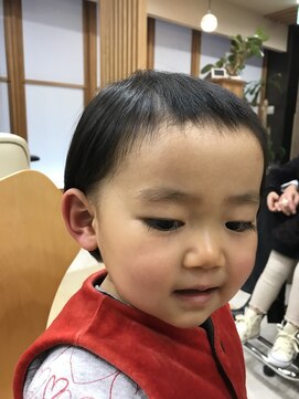 ヘアサロンアンドヘアメイクディー(hair salon hair make D) 仙台D キッズ かわいい 女子 お子様ボブ×前髪なしstyle