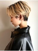 ハイトーンくびれショート