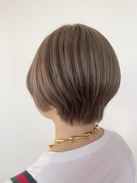 アングゥギャラリー(ungu GALLERY) ショート/ショートボブ/ダブルカラー/ベージュ