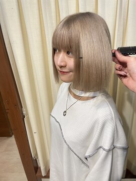 ルミエール(Lumiere) ミルクティーブロンド「ボブスタイル」