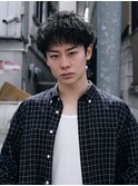 今流行りの無造作パーマ刈り上げスパイキーショートスタイル