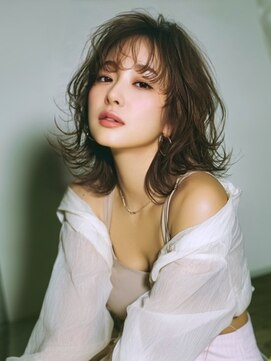 アルトリスト(Altruist Aging×HAIR&SPA) ★ダークアッシュ大人ガーリーボブ着物ミディアムレイヤーカット