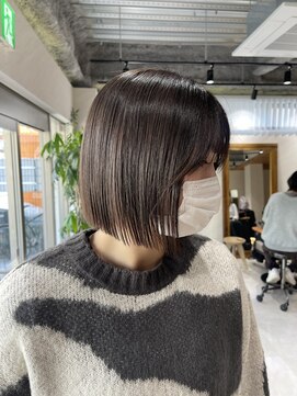 アドア 横浜(ADORE) 【ADORE横浜】切りっぱなしボブ×艶グレージュ