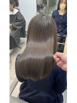 エラ(Ella)&nbsp;髪質改善カラー × オリーブベージュ