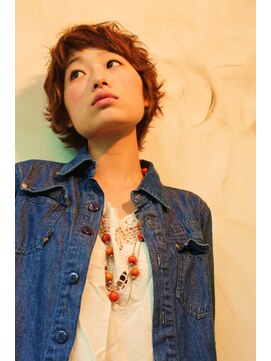 ブーケ(BOUQUET) 艶のあるリップがおすすめのショートスタイル