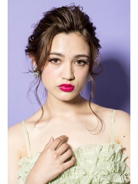 ルーヴル トータルビューティサロン 八木店(LOUVRE Total Beauty Salon) スライトシニヨン