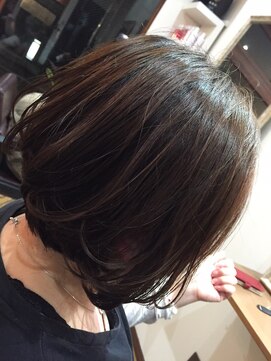 エルシャ(el-xa) 柔らかボブ